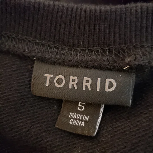 Torrid Black Long Sleeve V-Neck Top Size 5X - Picture 3 of 5